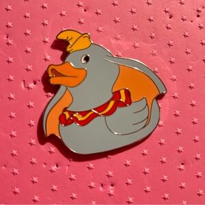 🐘Disney Duck Dumbo Pin